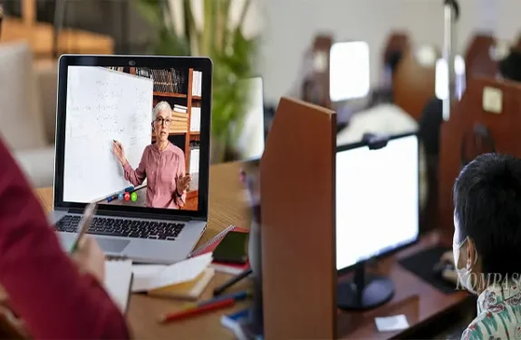 How Blended Learning Models Will Shape K-12 Education in Indonesia Post-Pandemic